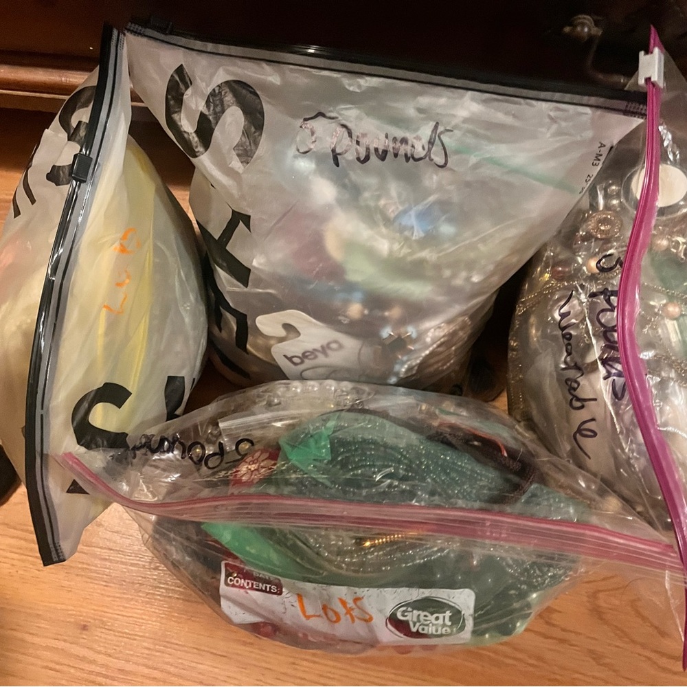5 pounds of all wearable jewelry. (Craft lots will have separate post) - Picture 3 of 6